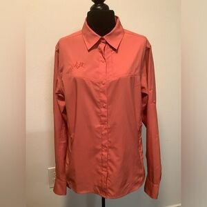 Patagonia women’s size 12 salmon color long sleeves snap button‎ front shirt